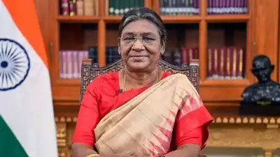 ഇന്ത്യ-പാക് സംഘർഷം; രാഷ്‌ട്രപതി ദ്രൗപദി മുർമുവിന്റെ ശബരിമല സന്ദർശനം മാറ്റിവെച്ചു