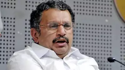 'അൻവർ ആദ്യം യുഡിഎഫിനും ഷൗക്കത്തിനും പിന്തുണ പ്രഖ്യാപിക്കട്ടെ, ബാക്കി ചർച്ചയിലൂടെ തീരുമാനിക്കാം'; കെ മുരളീധരൻ
