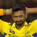 CSK VS RCB: ഒരു ഓവർ കൂടി തന്നിരുനെങ്കിൽ ആ റെക്കോഡ് ഞാൻ തൂക്കിയേനെ ധോണി അണ്ണാ, അത് തന്നിരുനെങ്കിൽ നീ സെഞ്ച്വറി അടിച്ചേനെ; നാണംകെട്ട് ഖലീൽ അഹമ്മദ്; അതിദയനീയം ഈ ചെന്നൈ