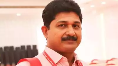'കൂടുതൽ സ്ഥാനാർത്ഥികൾ വരുന്നത് മത്സരത്തിന് ആവേശം നൽകും, ജനങ്ങളിൽ നിന്ന് നല്ല സ്വീകാര്യത ലഭിക്കുന്നുണ്ട്'; എം സ്വരാജ്