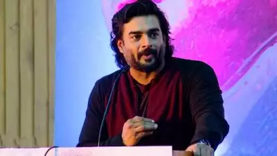 ആരാണ് ഈ സിലബസ് തീരുമാനിച്ചത്? ചരിത്ര ഭാഗങ്ങള്‍ മുക്കി മഹാകുംഭമേള വരെ പഠന വിഷയം..; എന്‍സിഇആര്‍ടി പാഠപുസ്തക വിവാദത്തില്‍ മാധവന്‍