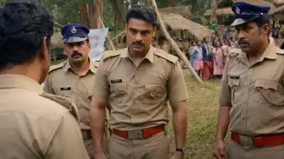 പറഞ്ഞത് പൊള്ളുന്ന യാഥാര്‍ഥ്യങ്ങള്‍, പിന്നില്‍ രാഷ്ട്രീയ അജണ്ട? 'നരിവേട്ട'യ്ക്ക് റീ സെന്‍സറിങ്!