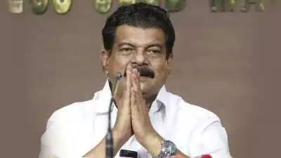 'വസ്ത്രാക്ഷേപം നടത്തി തെരുവിലേക്ക് ദയാവധത്തിന് വിട്ടു, ചെളിവാരിയെറിഞ്ഞു'; യുഡിഎഫിനെതിരെ തുറന്നടിച്ച് പിവി അൻവർ