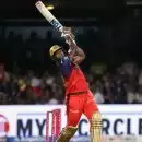 RCB VS CSK: 14 ബോളില്‍ 53, ഇത് താന്‍ടാ വെടിക്കെട്ട്, ചെന്നൈ ബോളര്‍മാരെ കണ്ടംവഴി ഓടിച്ച് റൊമാരിയോ ഷെപ്പേര്‍ഡ്, മിന്നല്‍ ബാറ്റിങ്ങില്‍ ആര്‍സിബിക്ക് കൂറ്റന്‍ സ്‌കോര്‍