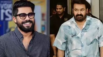ലാലേട്ടന്റെ കാരവാന് ചുറ്റും ഇപ്പോള്‍ ബോളിവുഡ് നിര്‍മ്മാതാക്കളാണ്.. ആ റെക്കോര്‍ഡുകള്‍ അടുത്തൊന്നും ആരും മറികടക്കില്ല: ഷറഫുദ്ദീന്‍