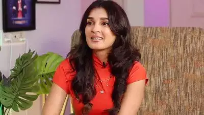 അഭിസാരിക എന്നാണ് അച്ഛന്‍ വിളിച്ചിരുന്നത്, ഞങ്ങള്‍ സുരക്ഷിതരാണോ എന്ന് അന്വേഷിക്കുന്നതിന് പകരം അയാള്‍ ചോദിച്ചത്..; വെളിപ്പെടുത്തലുമായി നടി ഷൈനി