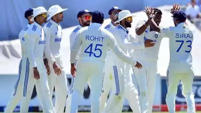 INDIAN CRICKET: സ്വരം നന്നായി നിൽക്കുമ്പോൾ പാട്ട് നിർത്തുന്നതാണ് നല്ലത്, ടെസ്റ്റിൽ നിന്ന് വിരമിക്കുന്ന കാര്യം സൂപ്പർതാരം സഹതാരങ്ങളോട് പറഞ്ഞതായി റിപ്പോർട്ട്; എല്ലാത്തിനും കാരണം ബോർഡർ ഗവാസ്‌ക്കർ ട്രോഫി