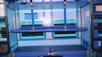 ട്രെയിനിലെ മിഡിൽബർത്ത് വീണ് വീണ്ടും അപകടം; ഒരു വർഷത്തിനിടയിൽ മൂന്നാമത്തെ സംഭവം, തലയ്ക്ക് പരിക്കേറ്റ യുവതി ചികിത്സയിൽ