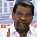 പാര്‍ട്ടിയ്ക്ക് വിധേയനാകണം, പുതിയ തലങ്ങളിലേയ്ക്ക് പോകുന്നത് പാര്‍ട്ടിയെ ചവിട്ടി മെതിച്ചുകൊണ്ടാവരുത്; ശശി തരൂരിനെതിരെ രൂക്ഷ വിമര്‍ശനവുമായി തിരുവഞ്ചൂര്‍ രാധാകൃഷ്ണന്‍