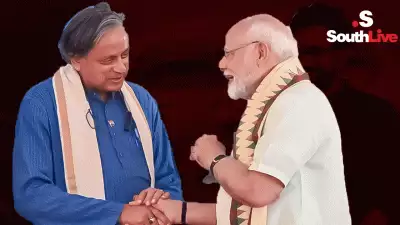 ശശി തരൂര്‍ ബിജെപിയിലേക്കോ? പാര്‍ട്ടി നല്‍കിയ സ്ഥാനങ്ങള്‍ തിരിച്ചെടുക്കണമെന്ന് കോണ്‍ഗ്രസ് നേതാക്കള്‍; പ്രധാനമന്ത്രി തരൂരുമായി ചര്‍ച്ച നടത്തിയതായി അഭ്യൂഹങ്ങള്‍