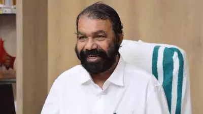 പാഠ പുസ്തകത്തില്‍ നിന്ന് മുഗള്‍ ചരിത്രഭാഗങ്ങള്‍ നീക്കിയതില്‍ എതിര്‍പ്പ് അറിയിച്ചു; കേന്ദ്ര വിദ്യാഭ്യാസ മന്ത്രിയുമായി കൂടിക്കാഴ്ച നടത്തി വി ശിവന്‍കുട്ടി