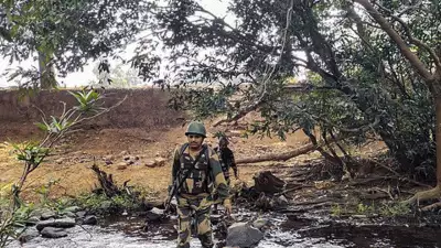 ഛത്തീസ്ഗഡില്‍ സുരക്ഷാസേന-മാവോയിസ്റ്റ് ഏറ്റുമുട്ടല്‍; ഒരു കോടി രൂപ തലയ്ക്ക് വിലയിട്ടിരുന്ന ബസവരാജ് ഉള്‍പ്പെടെ 27 മാവോയിസ്റ്റുകള്‍ കൊല്ലപ്പെട്ടു