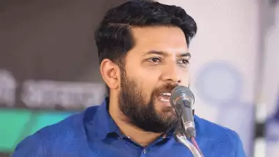 ഉമ്മന്‍ ചാണ്ടിയെന്ന ബാഹുബലിയെ ആണ് മലയാളികള്‍ വിഴിഞ്ഞത്ത് കാണുന്നത്; പിണറായിയെന്ന ബല്ലാല്‍ ദേവന്റെ പ്രതിമയല്ലെന്ന് ഷാഫി പറമ്പില്‍