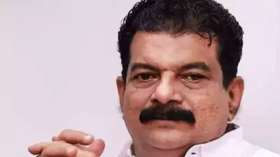 യുഡിഎഫിന് അന്‍വറിന്റെ വക വീണ്ടും കടുംവെട്ട്; അസോസിയേറ്റ് അംഗത്വം അംഗീകരിക്കില്ല; മുന്നണിയില്‍ പൂര്‍ണ അംഗത്വം വേണമെന്ന് പിവി അന്‍വര്‍