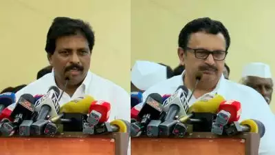 കെപിസിസി അധ്യക്ഷന്മാരുടെ ചിത്രങ്ങളിൽ ഒരു വിഭാഗത്തിൽപ്പെട്ട ആളുകൾ മാത്രമില്ലെന്ന് കൊടിക്കുന്നിൽ സുരേഷ്; എംപി എന്നത് നല്ല പോസ്റ്റാണെന്ന് മുരളീധരന്റെ മറുപടി
