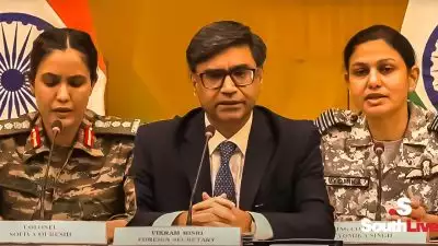 ഇന്ത്യന്‍ നഗരങ്ങളെ ലക്ഷ്യമിട്ട പാക് ആക്രമണ ശ്രമങ്ങള്‍ പരാജയപ്പെടുത്തിയെന്ന് സൈന്യം; പാക് മിസൈലുകളും ഡ്രോണുകളും തകര്‍ത്തു; സൈനിക നടപടി വിശദീകരിച്ച് കേണല്‍ സോഫിയ ഖുറേഷിയും വിങ് കമാന്‍ഡര്‍ വ്യോമിക സിങും