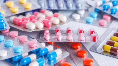 ആന്റിബയോട്ടിക്കുകളുടെ അമിത ഉപയോഗം; 450 ഫാര്‍മസികളുടെ ലൈസന്‍സ് സസ്‌പെന്‍ഡ് ചെയ്തു, 5 എണ്ണം റദ്ദാക്കി