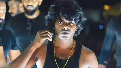 'സംഘപരിവാര്‍ ആക്രമണം താല്‍ക്കാലികം, മടുക്കുമ്പോൾ നിർത്തും'; പാട്ടെഴുത്തില്‍ കോംപ്രമൈസ് ഇല്ലെന്ന് വേടന്‍