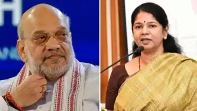 ഉത്തരേന്ത്യക്കാർ തമിഴ് പഠിക്കട്ടെ, ഹിന്ദി ആരുടേയും ശത്രുവല്ലെന്ന അമിത് ഷായുടെ പരാമർശത്തിന് മറുപടിയുമായി കനിമൊഴി