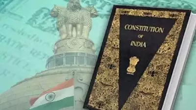 'ഭരണഘടനാ ആമുഖത്തിലെ 'സോഷ്യലിസ്റ്റ്', 'സെക്യുലർ'വാക്കുകൾ ഒഴിവാക്കണം'; വീണ്ടും ഭരണഘടനയെ ലക്ഷ്യംവെച്ച് ആർഎസ്എസ്