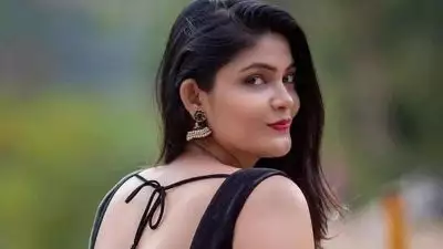 പബ്ബിൽ പ്ലേറ്റുകൾ എറിഞ്ഞു പൊട്ടിച്ചു, ജീവനക്കാരെ അസഭ്യം പറഞ്ഞു, പൊലീസ് വന്നിട്ടും നിർത്തിയില്ല; നടിക്കെതിരെ കേസ്