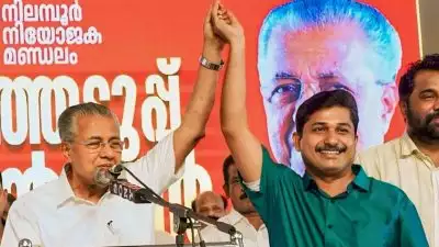 എം സ്വരാജിന്റെ വിജയത്തിനായി പിണറായി വിജയന്‍ നേരിട്ടിറങ്ങും; നിലമ്പൂരില്‍ ക്യാമ്പ് ചെയ്ത് മുഖ്യമന്ത്രി പ്രചരണ പരിപാടികള്‍ ഏകോപിപ്പിക്കും