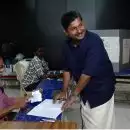 നിലമ്പൂർ വിധിയെഴുതി തുടങ്ങി, ബൂത്തുകളിൽ വോട്ടർമാരുടെ നീണ്ട നിര; ആദ്യമേ എത്തി നിലമ്പൂർ ആയിഷ, അരമണിക്കൂറിൽ വോട്ടുശതമാനം നാല്