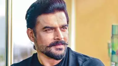 ചെറുപ്പമായി തോന്നിപ്പിക്കാനുള്ള ഡീ-ഏജിംഗിനുള്ള പണമൊന്നും കയ്യിലില്ല, ഭാരം കുറയ്ക്കാൻ നിരവധി ഡയറ്റീഷ്യൻമാരെ സമീപിച്ചു, ഒടുവിൽ ആ രീതി ഫലിച്ചു : മാധവൻ