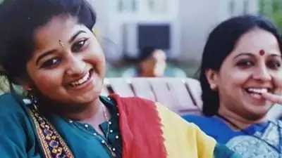 ഞാൻ എന്ന് അഭിനയം നിർത്തുന്നോ അന്ന് അമ്മ അഭിനയം തുടങ്ങണമെന്ന് എന്നോടവൾ പറഞ്ഞിട്ടുണ്ട്: മോനിഷയുടെ ഓർമകളിൽ ശ്രീദേവി ഉണ്ണി