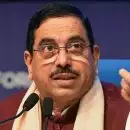 ജനാധിപത്യത്തെ അട്ടിമറിച്ചവര്‍ ഇപ്പോള്‍ ഭരണഘടനാ സംരക്ഷകര്‍ ചമയുന്നു; കോണഗ്രസ് ജനങ്ങളോട് കാണിച്ച് കൊടും ക്രൂരതകള്‍ക്ക് എണ്ണമില്ലെന്ന് പ്രള്‍ഹാദ് ജോഷി