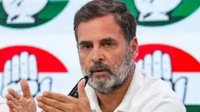 'തെറ്റായ വിവരങ്ങള്‍ പ്രചരിപ്പിക്കുന്നത് നിയമത്തോടുള്ള അനാദരവ്, തികച്ചും അസംബന്ധം'; രാഹുൽ ​ഗാന്ധിയുടെ ആരോപണം തള്ളി തെരഞ്ഞെടുപ്പ് കമ്മിഷൻ