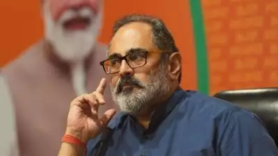 'നിലമ്പൂരിലേത് അനാവശ്യ തിരഞ്ഞെടുപ്പ്, ഉപതെരഞ്ഞെടുപ്പ് വരുത്തിവെച്ചവർ വീണ്ടും മത്സരിക്കുന്നു'; രാജീവ് ചന്ദ്രശേഖർ