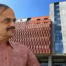എസ്പി മെഡിഫോര്‍ട്ട് ആശുപത്രിയുടെ ചികിത്സ പിഴവ്; തിരുവനന്തപുരം മുന്‍ ജില്ലാ കളക്ടര്‍ കോമയില്‍; മകളുടെ പരാതിയില്‍ പൊലീസ് കേസെടുത്തു; എതിര്‍പ്പുമായി ആശുപത്രി അധികൃതര്‍