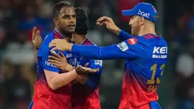 ആർസിബി താരം വിവാഹ വാ​ഗ്ദാനം നൽകി പീഡിപ്പിച്ചു, പണം തട്ടിയെടുത്തു, പരാതിയുമായി യുപി സ്വദേശിനി