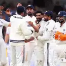 IND VS ENG: നിങ്ങൾ കാണിക്കുന്നത് മണ്ടത്തരം, ആ താരം കളിച്ചില്ലെങ്കിൽ അടുത്ത കളിയും തോൽക്കും: രവി ശാസ്ത്രി