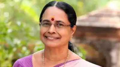 സിപിഎം മുൻ എംഎൽഎ അയിഷാ പോറ്റി ഇന്ന് കോൺഗ്രസ് വേദിയിൽ; പാർട്ടിയിൽ ചേരുമെന്ന് അഭ്യൂഹം