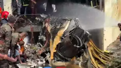 ബംഗ്ലാദേശ് വ്യോമസേനയുടെ പരിശീലന വിമാനം തകർന്നുവീണു; ഒരാൾ മരിച്ചതായി റിപ്പോർട്ട്