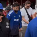 IND VS ENG: എനിക്ക് നടക്കാനായില്ലെങ്കിലും രാജ്യത്തിനായി ഞാൻ ഇറങ്ങും; ഋഷഭ് പന്തിന് കൈയ്യടിച്ച് ആരാധകർ