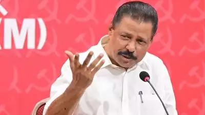 'ആരോഗ്യമന്ത്രി രാജിവെക്കില്ല, കോട്ടയം മെഡിക്കൽ കോളജ് അപകടം ദൗർഭാഗ്യകരം'; മന്ത്രിമാർക്കെതിരെ നടക്കുന്നത് കെട്ടിച്ചമച്ച പ്രചാരവേലയെന്ന് എംവി ​ഗോവിന്ദൻ