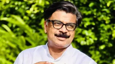 'വെൺമ നിലനിർത്താൻ ഉജാല മുക്കിയാൽ മതി, നന്മ നിലനിർത്താൻ വേണ്ടത് ജീവിത വിശുദ്ധി'; ഖദ‌‌ർ വിവാദത്തിൽ മാത്യു കുഴൽനാടൻ