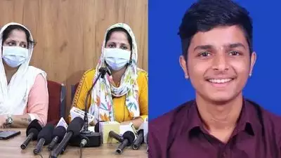 കൂടെ പഠിച്ച പെൺകുട്ടി പ്രസവിച്ചു, പിന്നാലെ മുങ്ങി ബിജെപി നേതാവിന്റെ മകൻ; പത്രസമ്മേളനം നടത്തി കുടുംബം