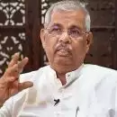 ‘കേരളം പല സംസ്ഥാനങ്ങൾക്കും മാതൃക, ആരോഗ്യമേഖലയിൽ മികച്ച നേട്ടം ഉണ്ടാക്കാനായി'; പിണറായി സർക്കാരിനെ പ്രശംസിച്ച് ഗവർണർ