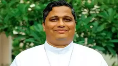 ബജ്രംഗ് ദൾ പോലുള്ള സാമൂഹ്യ വിരുദ്ധരാണ് ഛത്തീസ്ഗഡിൽ പൊലീസ് സ്റ്റേഷൻ ഭരിക്കുന്നത്, ഭരണഘടന പശു തിന്നുന്ന ഗതികേടിലാണ് രാജ്യം, തുറന്നടിച്ച് തലശ്ശേരി അതിരൂപത ആര്‍ച്ച് ബിഷപ്പ്