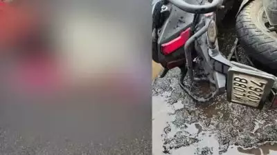 'കുഴിയിൽ വീഴാതിരിക്കാൻ ബൈക്ക് വെട്ടിച്ചു, തൃശൂരിൽ ബസിനടിയിൽപെട്ട് യുവാവിന് ദാരുണാന്ത്യം'; പ്രതിഷേധം