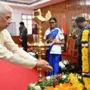 ആര്‍എസ്എസ് ചിത്ര വിവാദം; കേരള സര്‍വകലാശാല രജിസ്ട്രാര്‍ക്ക് സസ്‌പെന്‍ഷന്‍