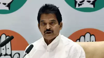ആരോഗ്യമേഖല നാഥനില്ലാക്കളരിയാക്കി മാറ്റി; രക്ഷാപ്രവര്‍ത്തനം വൈകിച്ചതിന് മന്ത്രി മറുപടി പറയണമെന്ന് കെസി വേണുഗോപാല്‍