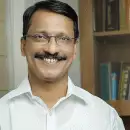 കോണ്‍ഗ്രസുകാര്‍ കടുകിനുള്ളില്‍ കയറി ഒളിക്കണോ? വീണാ ജോര്‍ജിനെ ഭയന്ന് പുറത്തിറങ്ങാന്‍ കഴിയാത്ത അവസ്ഥയെന്ന് പഴകുളം മധു