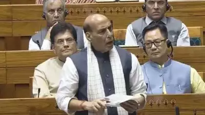 ചരിത്രപരമായ നീക്കം, ഐതിഹാസിക നടപടി; ഓപ്പറേഷന്‍ സിന്ദൂറില്‍ ട്രംപിന്റെ ഇടപെടല്‍ തള്ളി രാജ്‌നാഥി സിംഗ്