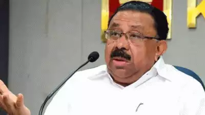നാളെ പ്രധാനമന്ത്രിയാകാനും തരൂരിന്റെ പേര് വരും; പാര്‍ട്ടി അത് ഗൗരവമായി എടുക്കുന്നില്ലെന്ന് എംഎം ഹസന്‍