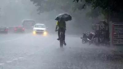 സംസ്ഥാനത്ത് അതിതീവ്ര മഴയ്ക്ക് സാധ്യത; മൂന്ന് ജില്ലകളില്‍ റെഡ് അലേര്‍ട്ട്